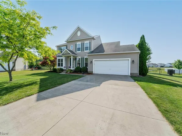 38327 Humphrey Cir, North Ridgeville, OH 44039