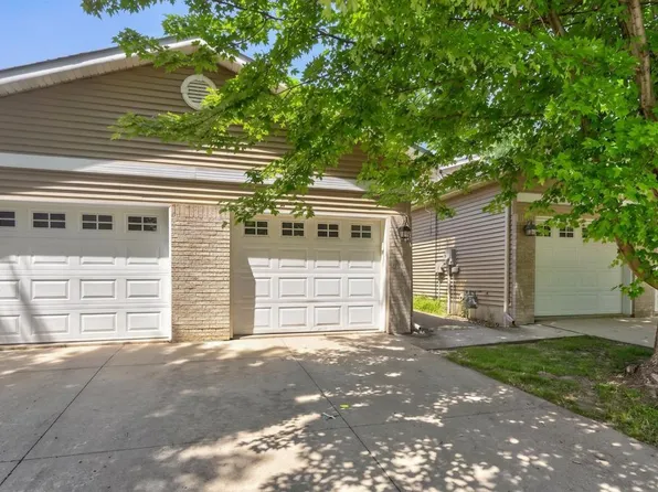 3132 River Falls Ct NW, Rochester, MN 55901