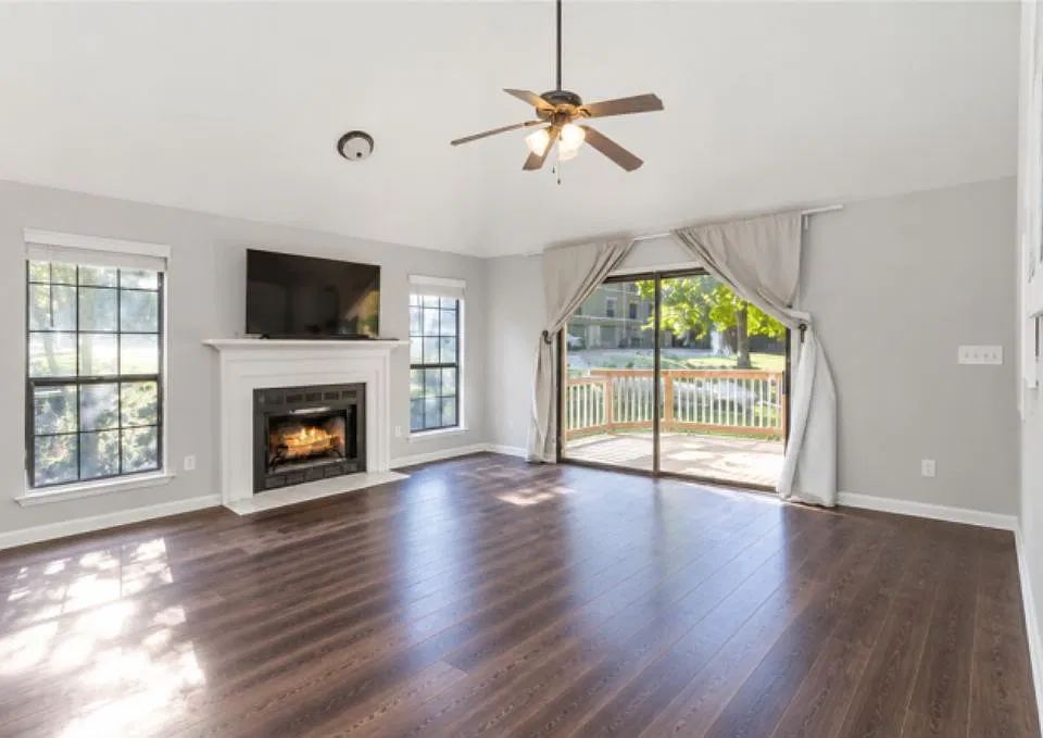 3071 Steeplechase Dr