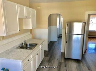 11 Hillside St, Worcester, MA 01610