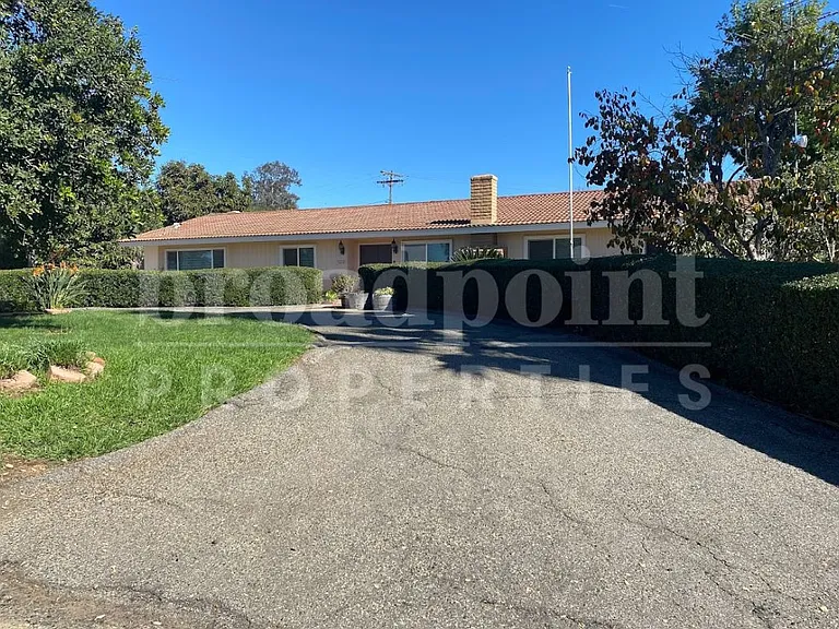 30459 Rolling Hills Dr — Photo 3