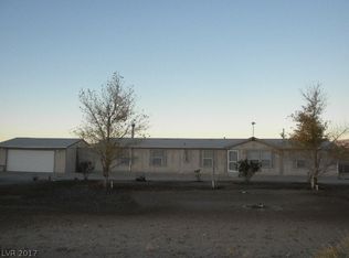 800 W Starlight Dr, Pahrump, NV 89048