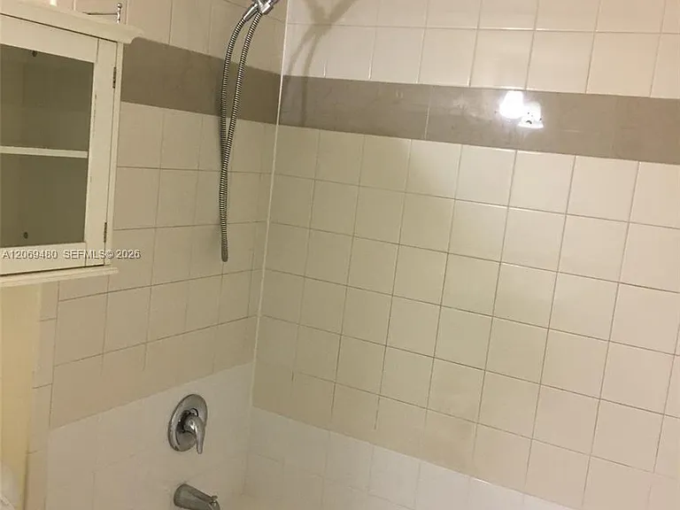 212 Lake Frances Dr #1 — Photo 9