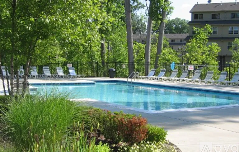474 Village Dr — Photo 23