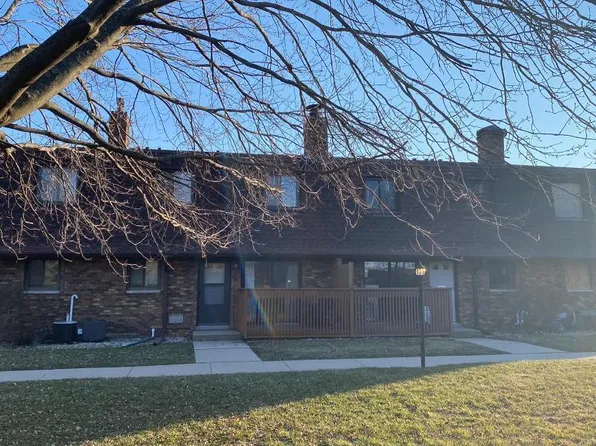 614 Bowers BOULEVARD #5, Delavan, WI 53115