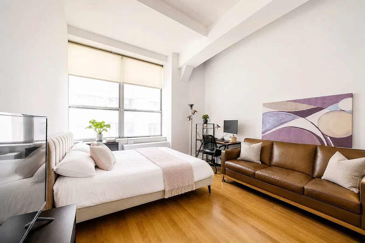 321 West 37th Street 5B