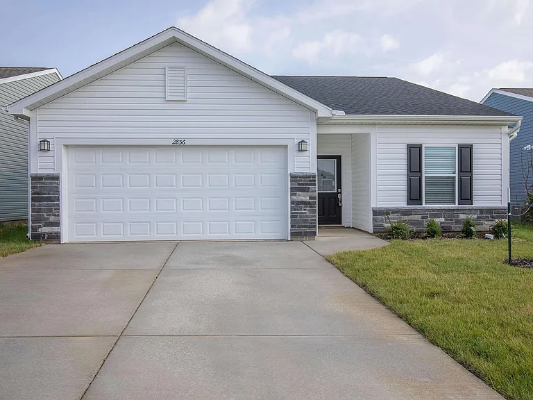 Avalon Bluffs — Photo 110