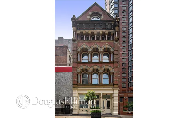Sold by Douglas Elliman | media 23