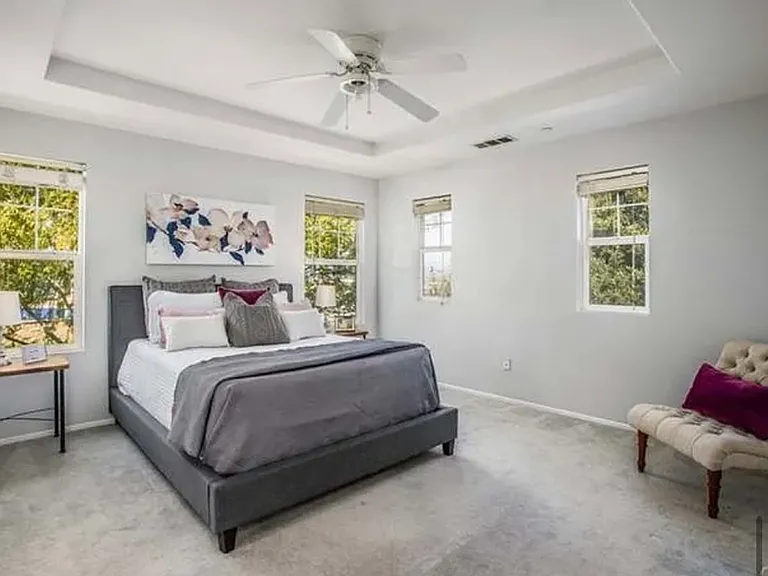 25963 Newport Ave — Photo 12