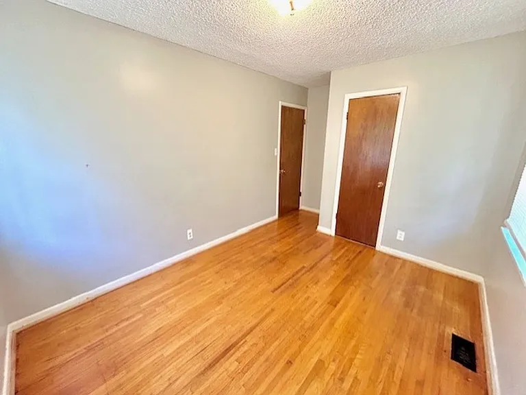 1709 Morningside Dr NW — Photo 5