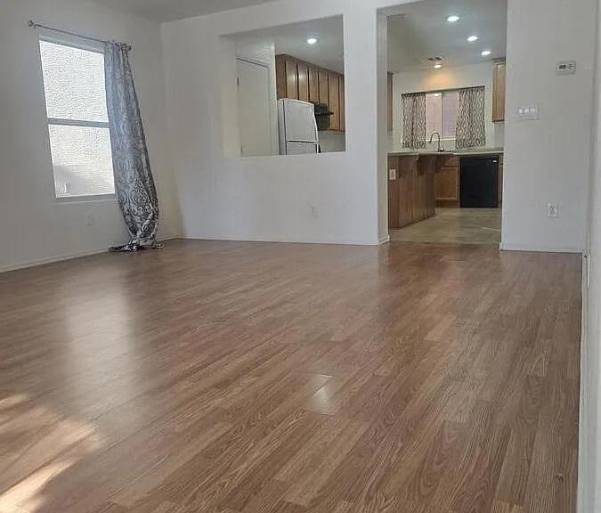 721 Wallington Estate St — Photo 3