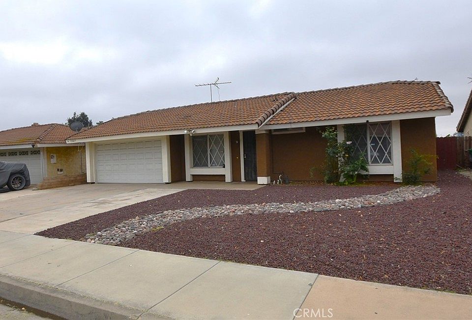 1st image of 23839 Suncrest Ave