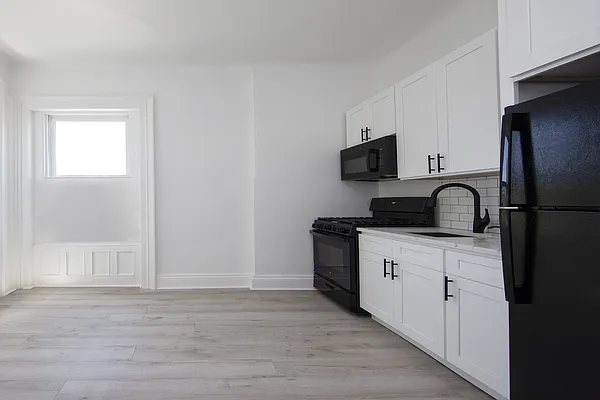 Rented by Douglas Elliman | media 8