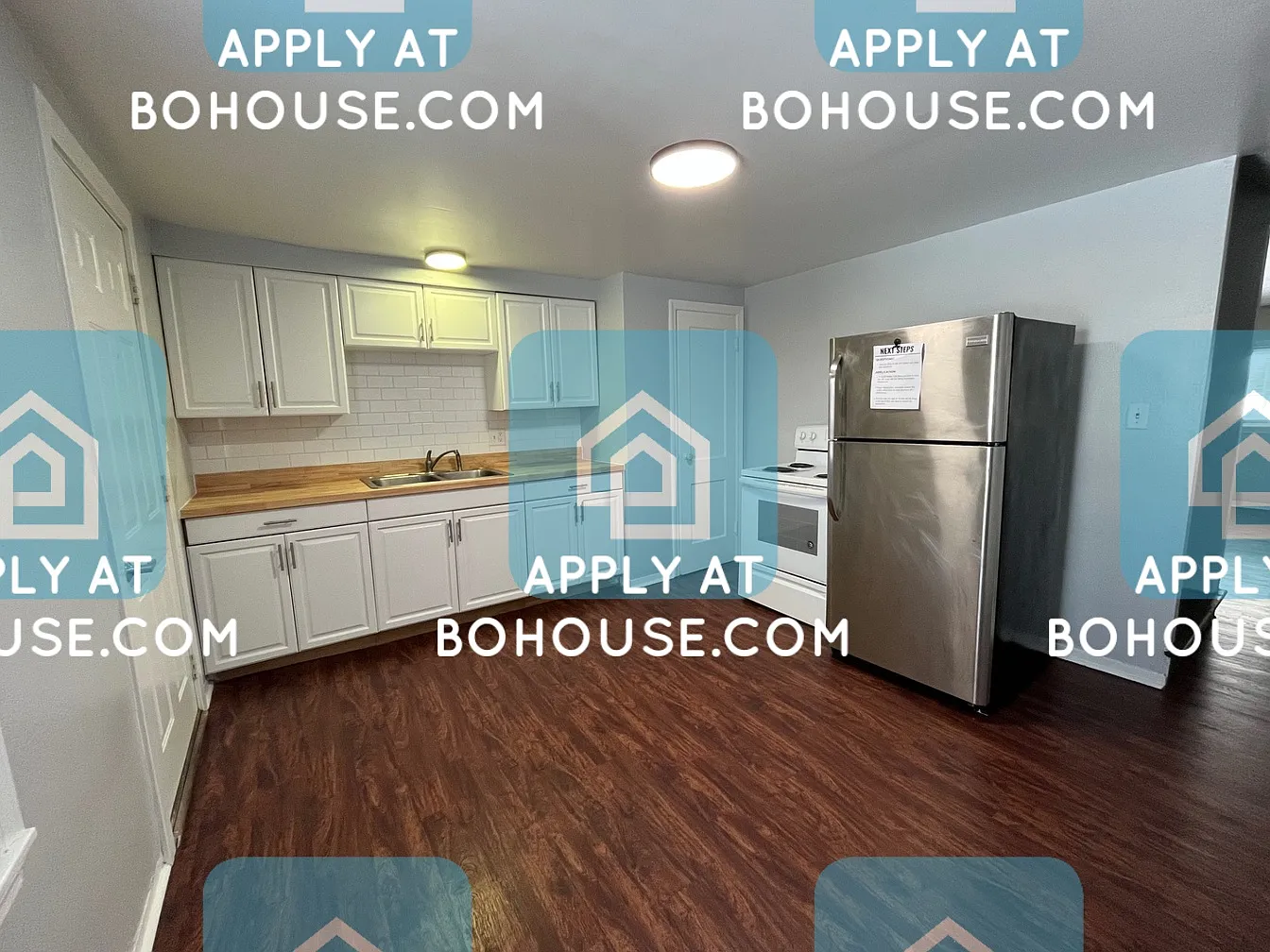 3202 McArthur Dr — Photo 3