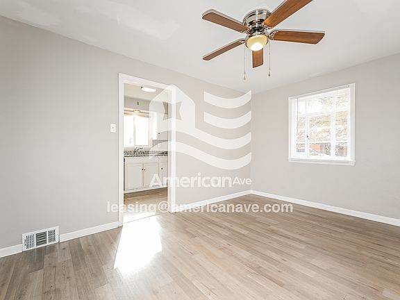 4-Dining Room