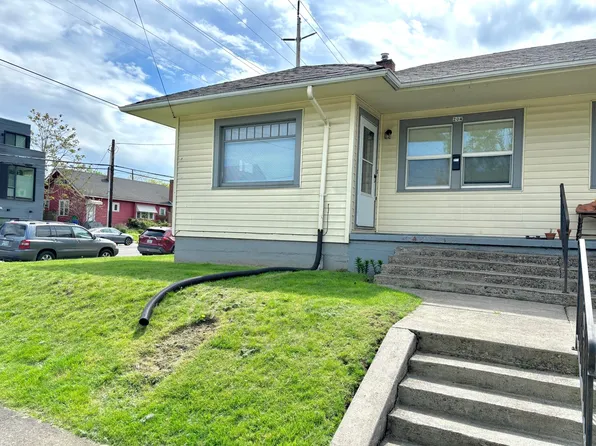 KLEEK03, 204-208 N Emerson St #204, Portland, OR 97217