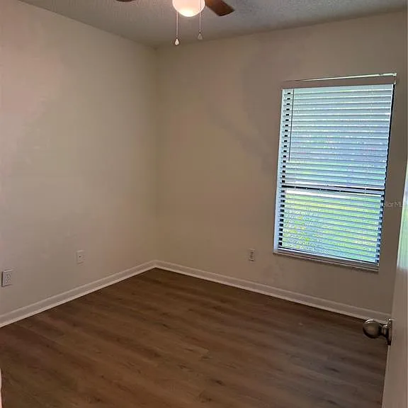518 Bryan Valley Ct — Photo 15