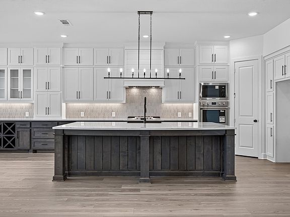 2nd image of 304 Barnwood Way