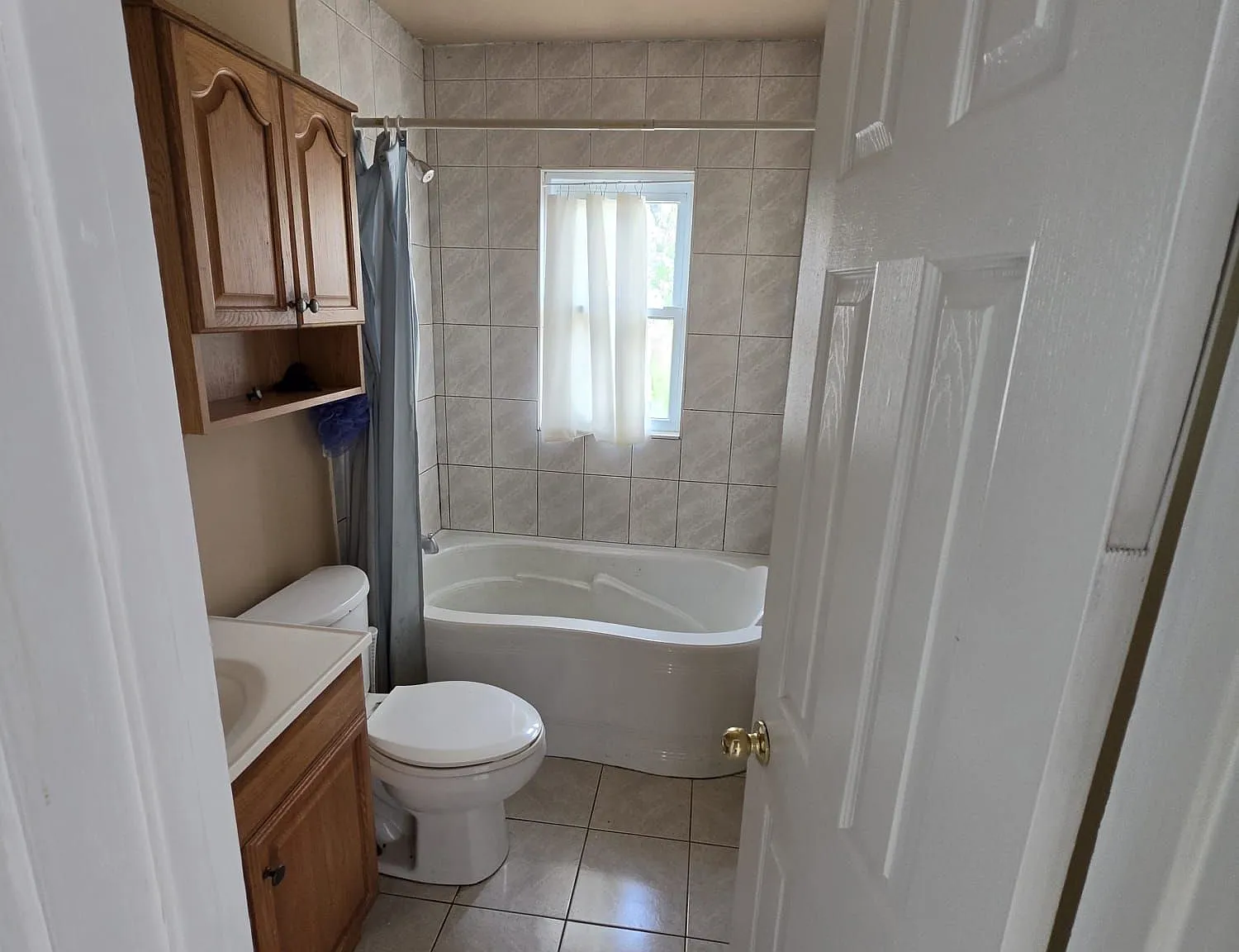 3 bed, $2,800 — Photo 2