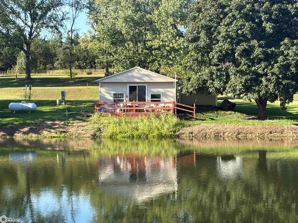 5232 1st St, Melrose, IA 52569