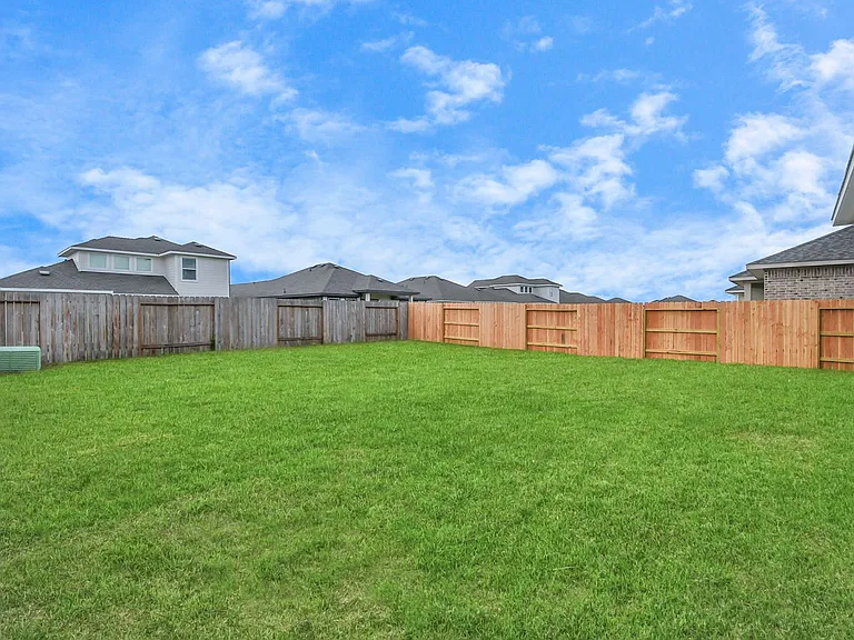 10614 Wildflower View Dr — Photo 38