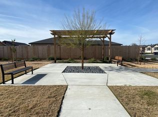 3904 W Rialto Ave, Visalia, CA 93277