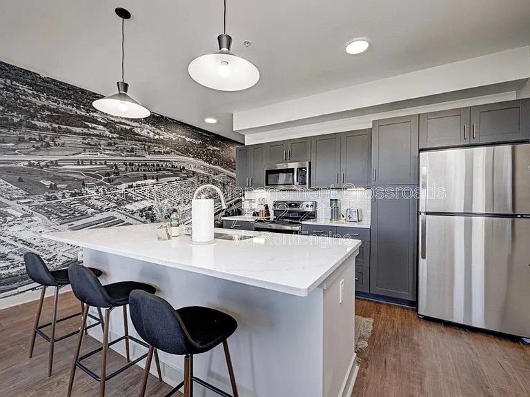 1302 N Main St #209 — Photo 9