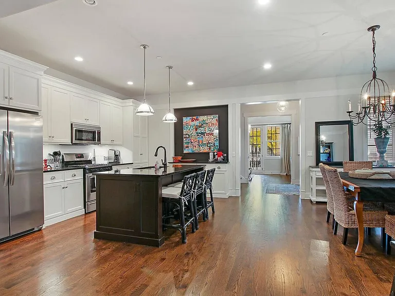 132 School St — Photo 15