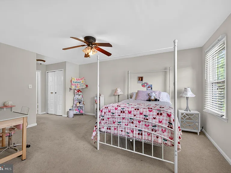 8815 Newport Ct — Photo 20
