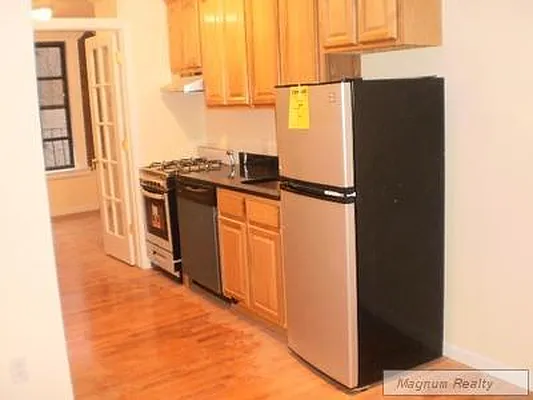 Rented by Magnum Realty Holdings, LLC | media 18