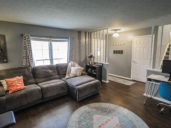 3rd image of 4036 Fogle Dr