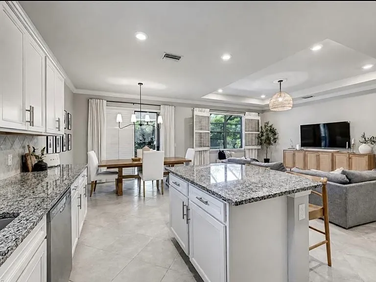 3564 E Hampton Cir #1 — Photo 5