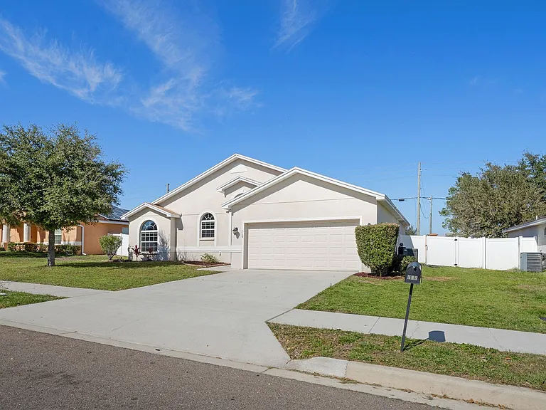 518 Highland Meadows St — Photo 24