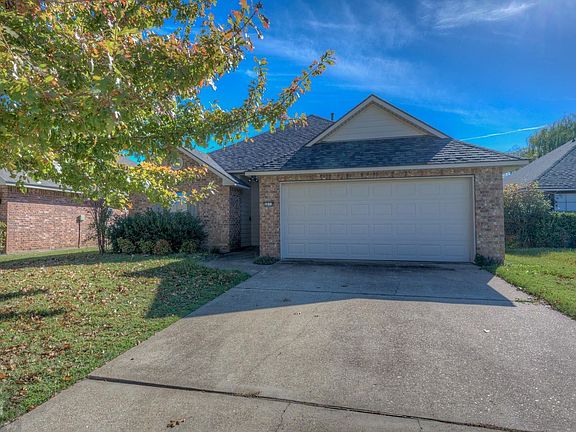 2nd image of 3217 Grand Lake Dr