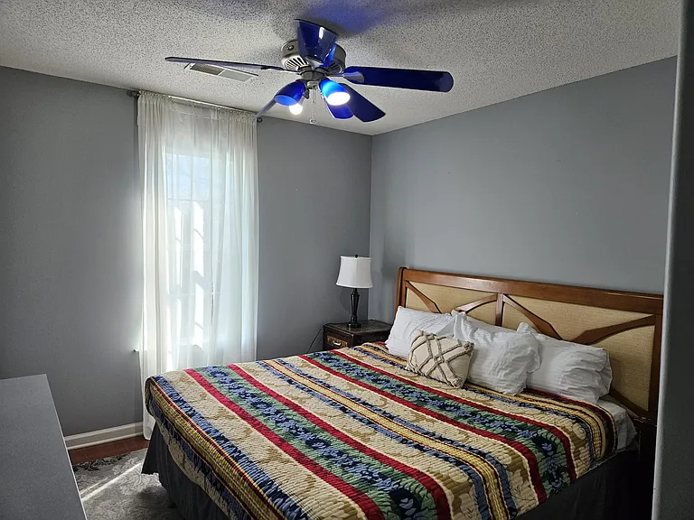 9933 Alexanders Ridge Dr — Photo 37