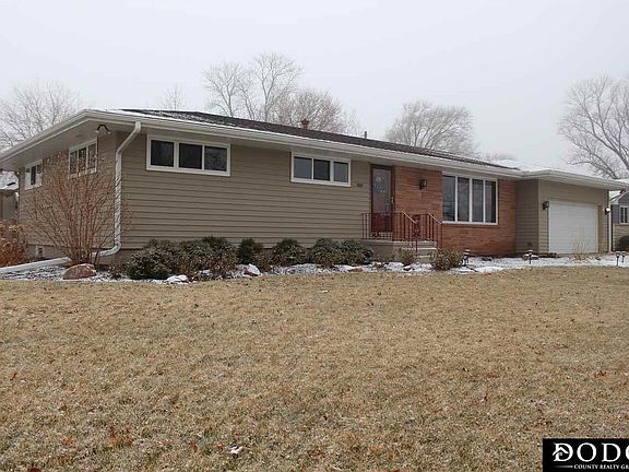 4th image of 1649 Frederiksen St