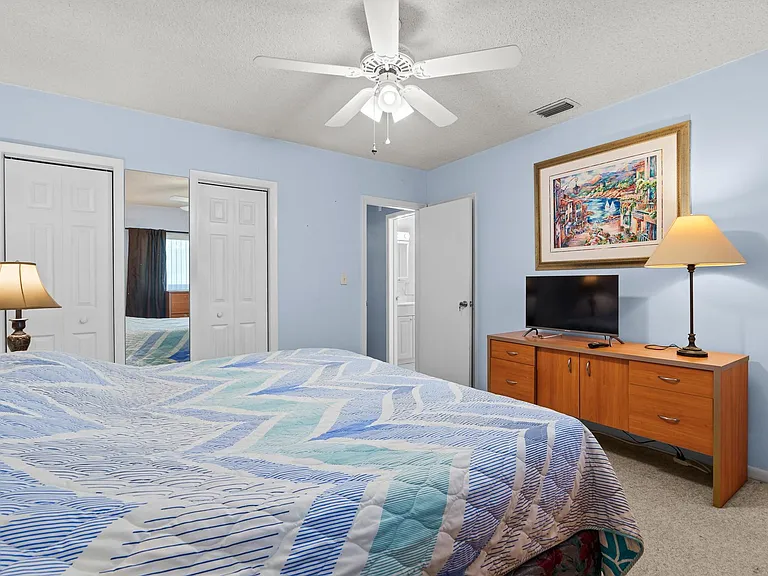 2100 NE 38th St #243 — Photo 21