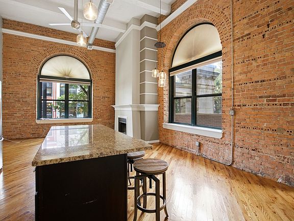 3rd image of 1439 S Michigan Ave APT 108