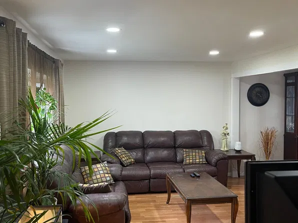 678 Wood Ave, Colonia, NJ 07067