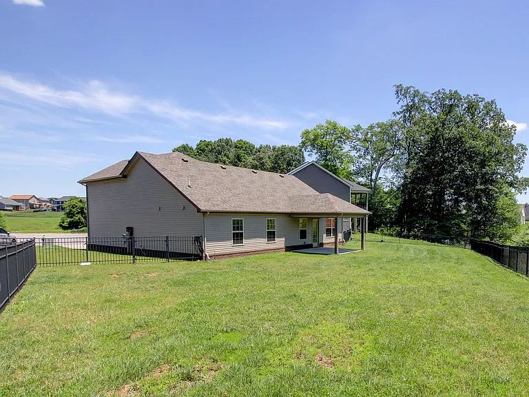 677 Battery Ct — Photo 20