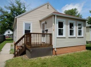 719 N Logan St, Lincoln, IL 62656