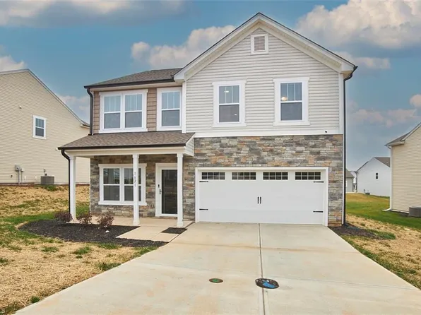 1621 Running Deer Dr, Kernersville, NC 27284