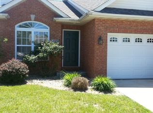 1525 & 1527 English Pine Ln, O'Fallon, IL 62269