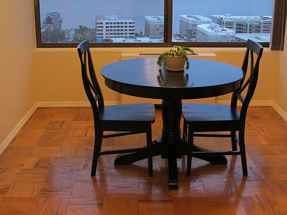 Dining Room w/ NYC views