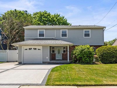 418 Jeffrey Avenue, East Meadow, NY, 11554