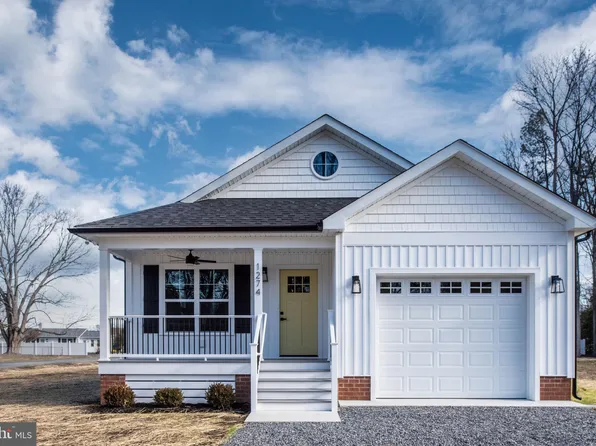 4 Holly Vista Dr, Colonial Beach, VA 22443