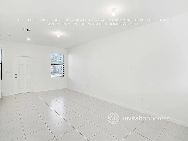 2839 SW 16th Ter — Photo 9