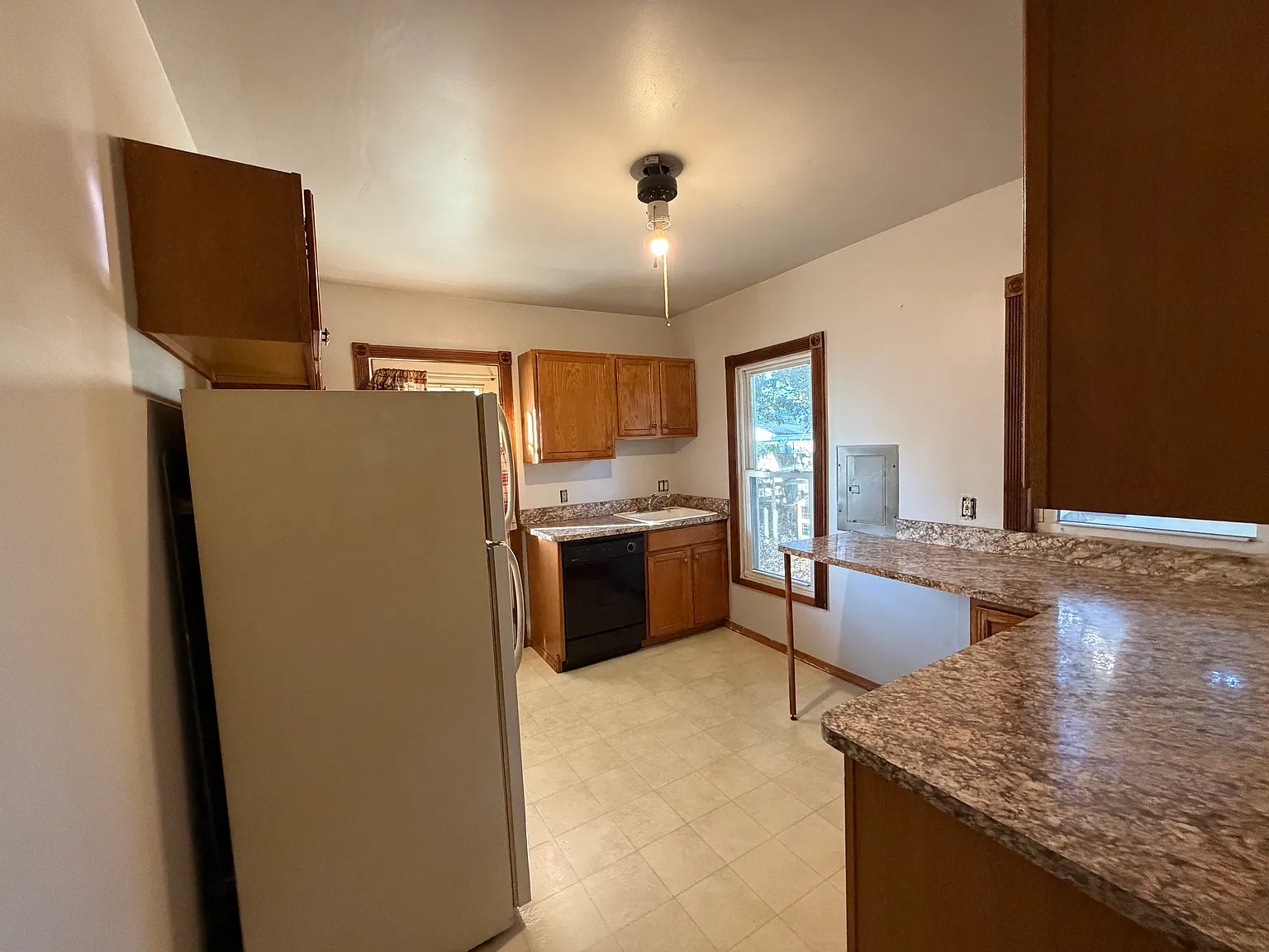 3 bed, 1173 sqft, $1,050 — Photo 4