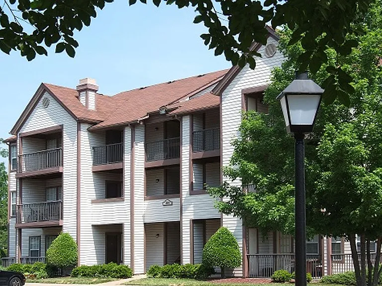 Woodbriar Apartment Homes — Photo 57
