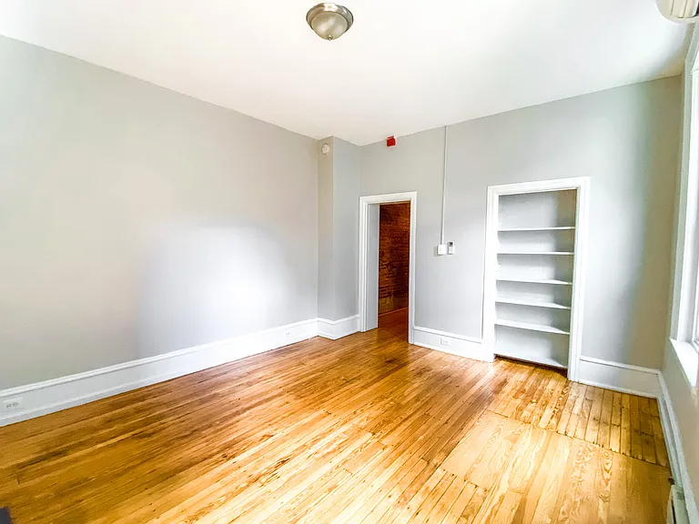 416 S 15th St #2R — Photo 3